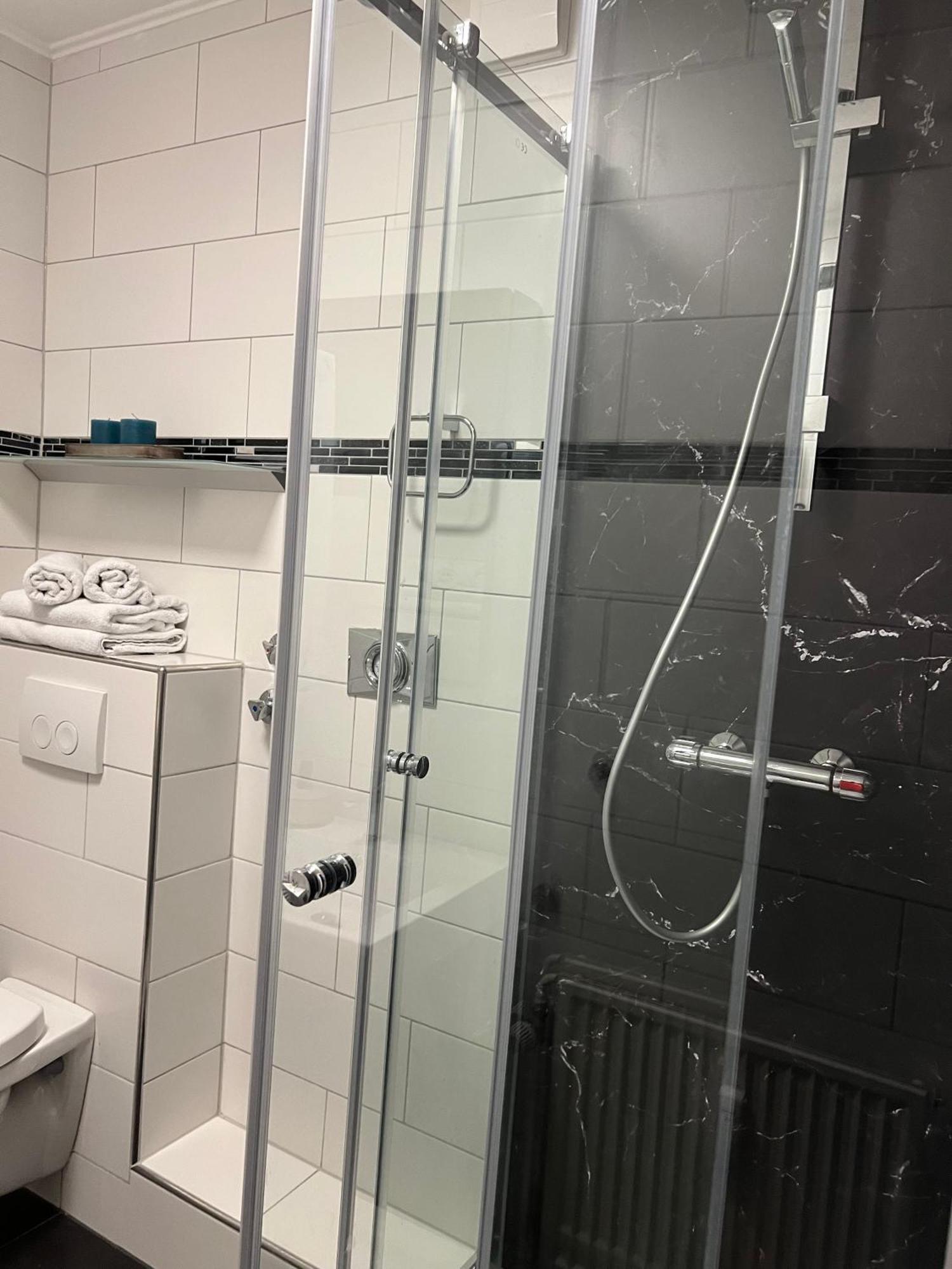 Vicky'S Ferienwohnung Am Friedheim フレンスブルク エクステリア 写真